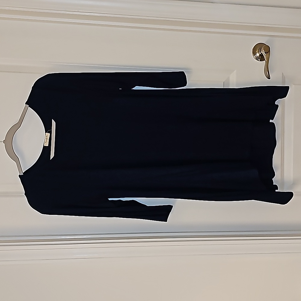 Womans Long Shirt or Dress with Hankerchief hem. 3/4 sleeve. Size Large.